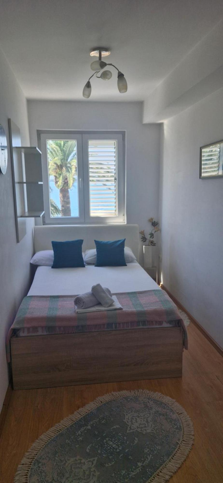 Chic Apartment In The City Center By The Sea Tivat Buitenkant foto